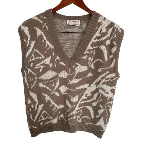 Helen Harper Olive Green Vintage Sleeveless Knit Vest size small - Picture 1 of 4